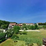 Elin Sofia Пореч